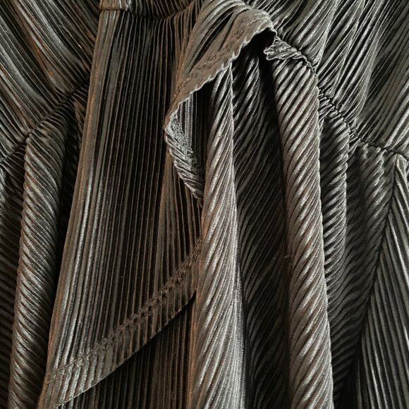 asymmetrical long sleeve wrap detail top - Picture 4 of 8